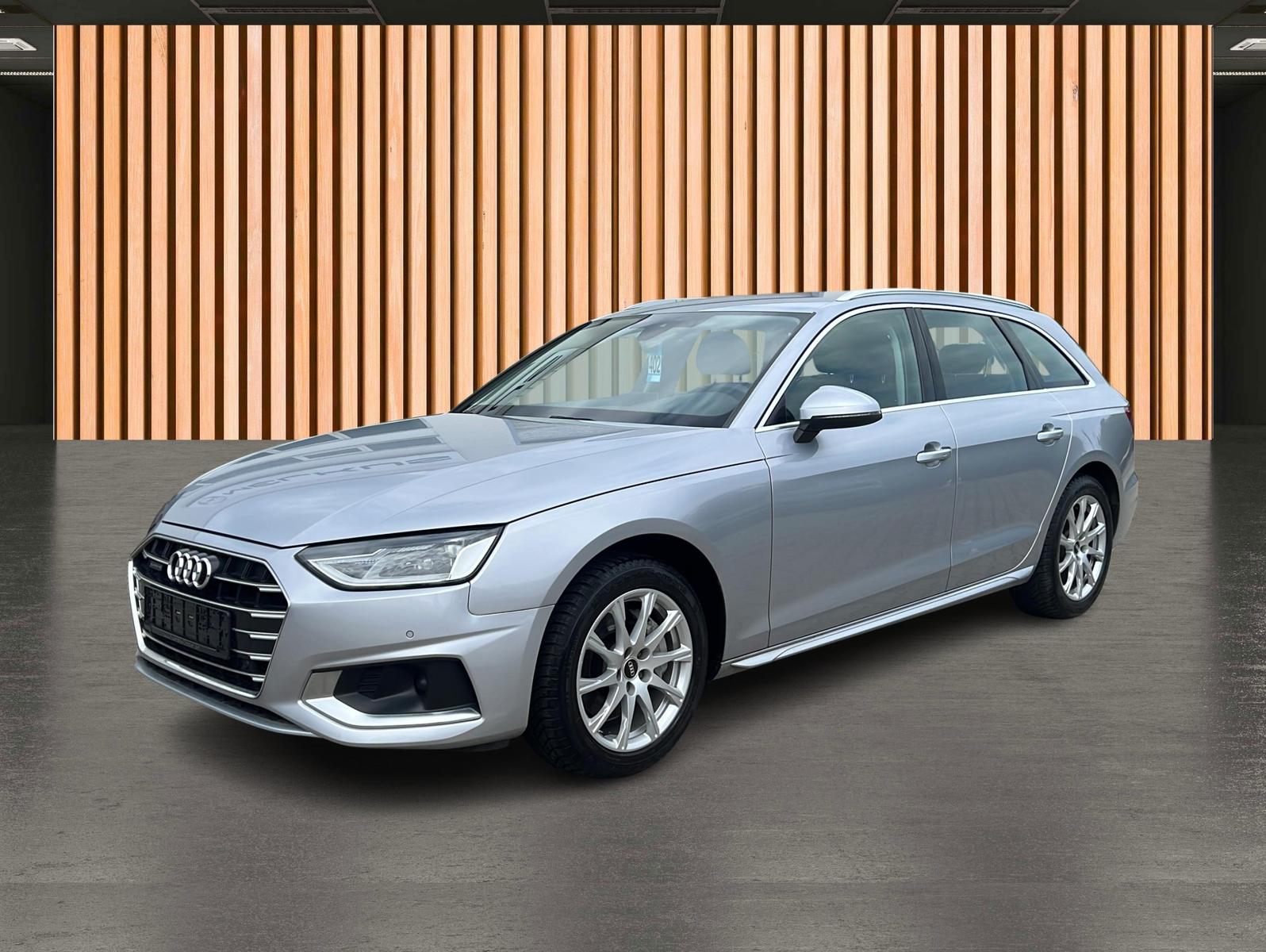 Audi A4 40 TFSI quattro M-HEV*Navi*Leder*KeyGo*LED