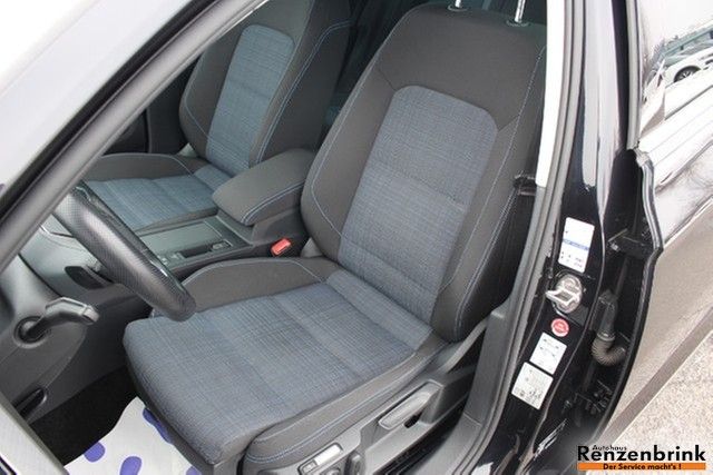 Passat Variant GTE AHK ACC Kamera Business Premi