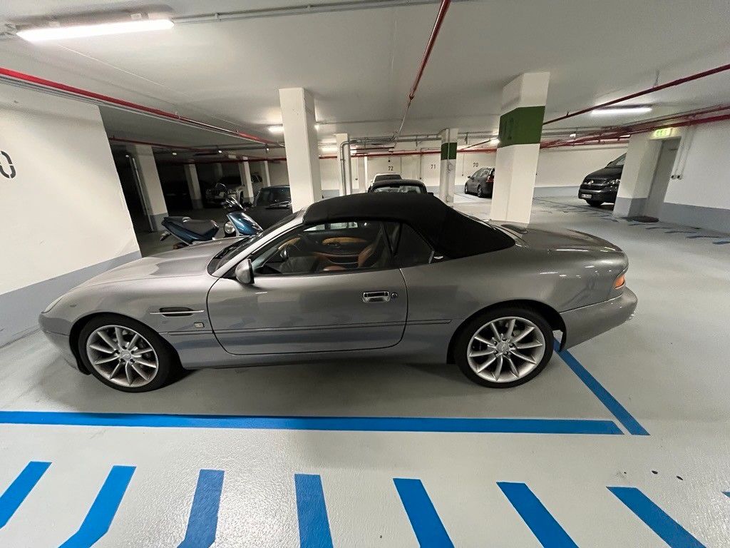 Aston Martin DB7