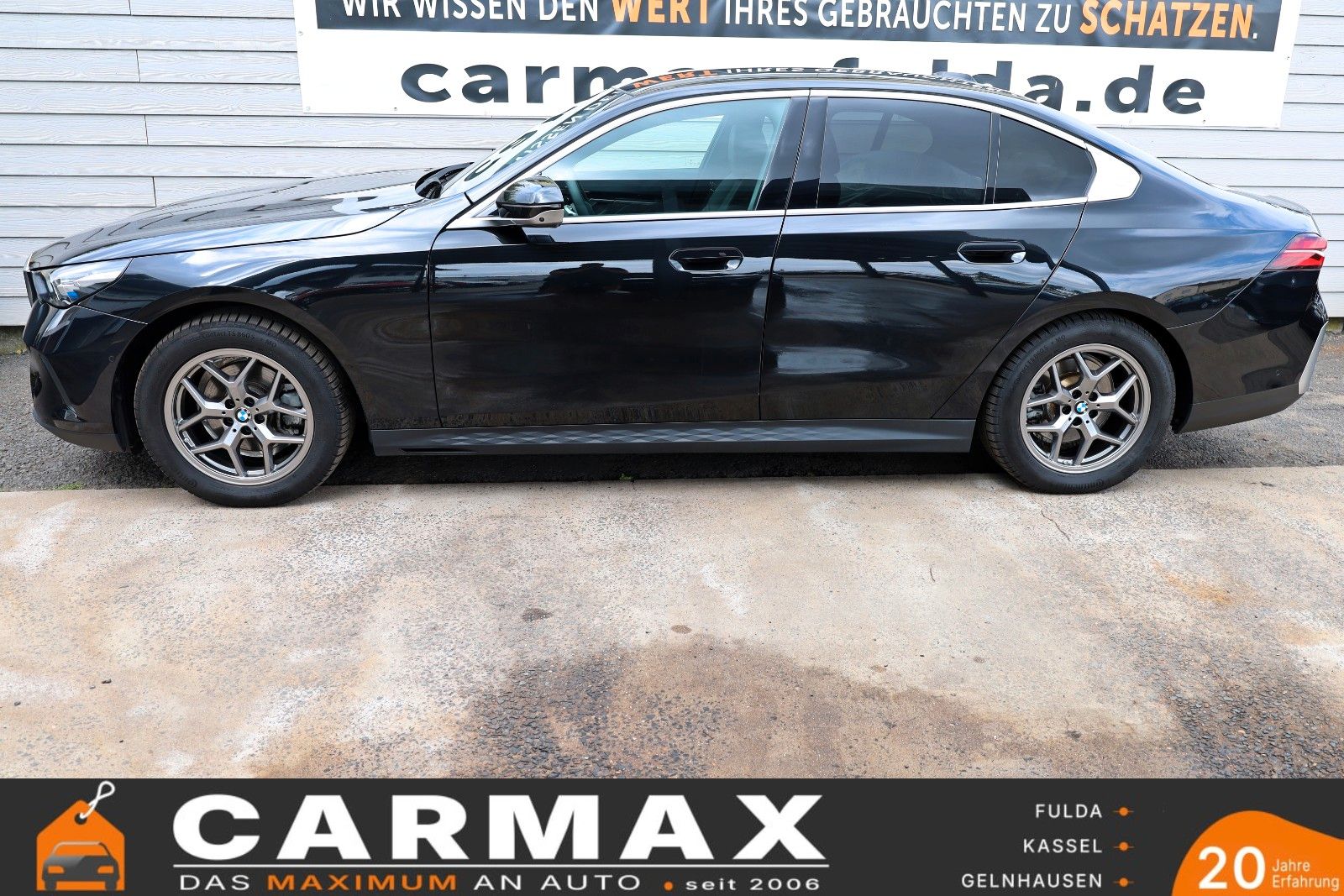 Fahrzeugabbildung BMW 520d, Travel+Innov. Pak,Panorama,HUD, AHK el,+WR