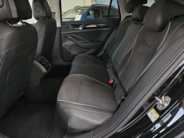 Fahrzeugabbildung Volkswagen Passat Variant 2.0 TDI DSG Elegance LED-MATRIX A