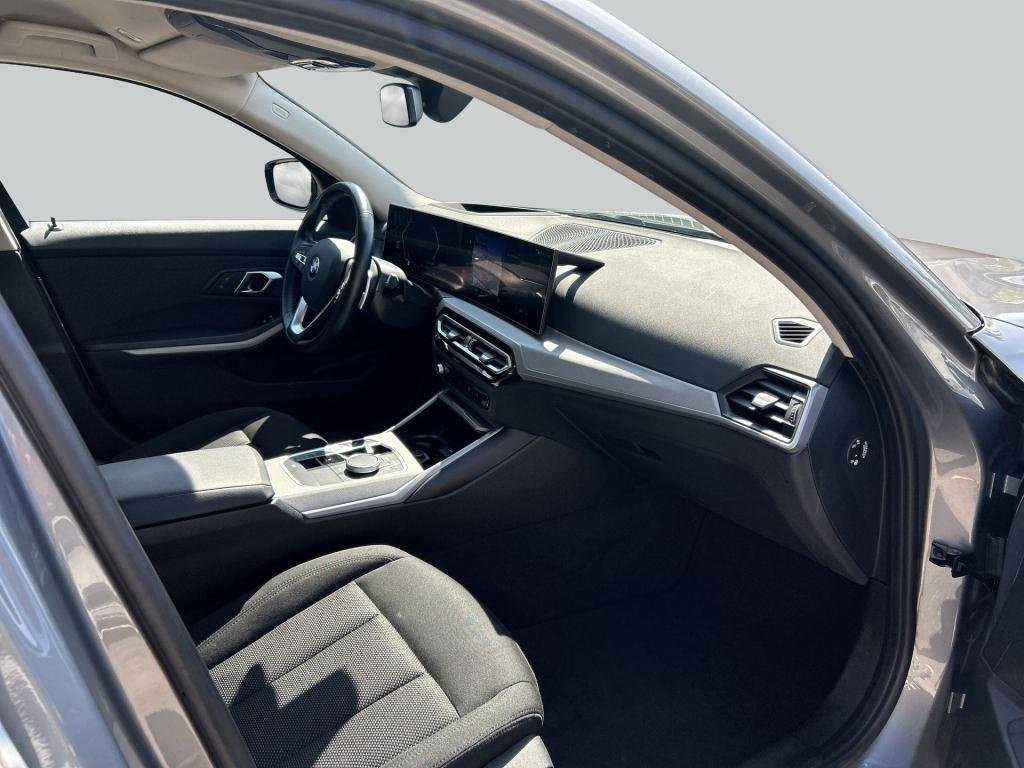 BMW 318 i Touring Aut., миниатюра 15