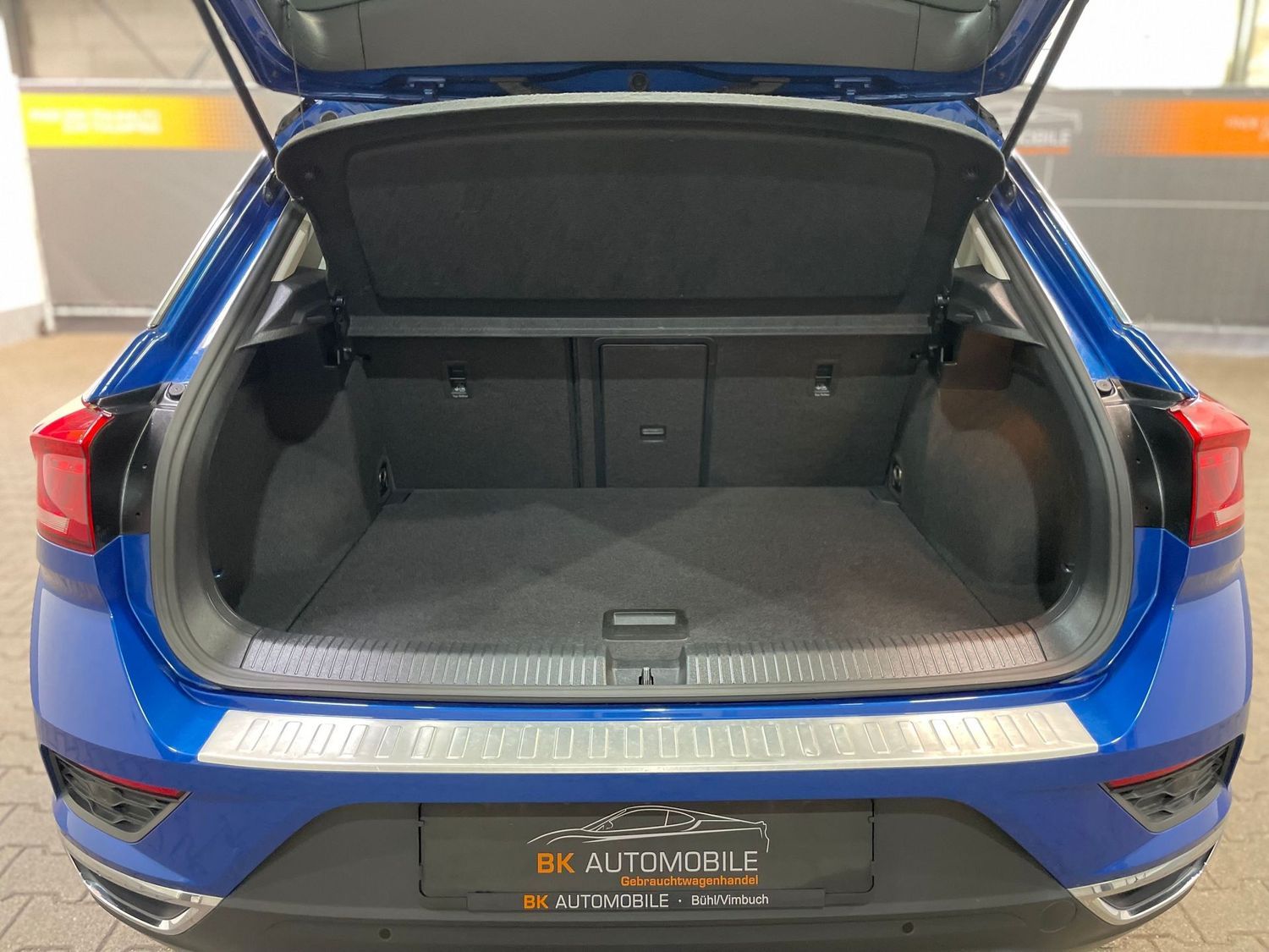 Fahrzeugabbildung Volkswagen T-Roc Style #Kamera#ACC#Spur#AHK