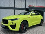 Maserati Levante 3.8 V8 Trofeo AWD HYPERGREEN CARBON - Maserati Levante: Trofeo