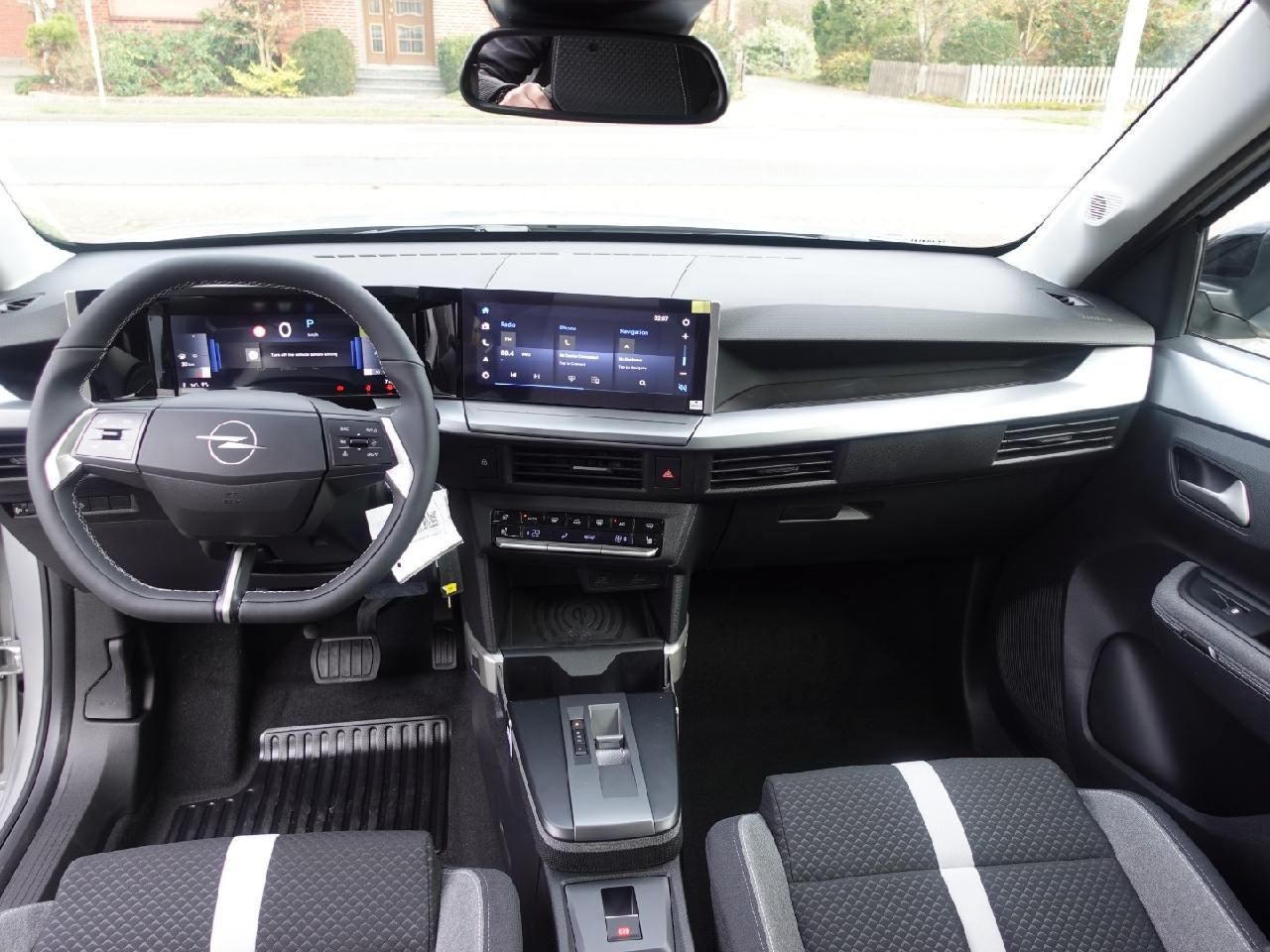 Fahrzeugabbildung Opel Frontera 1,2 GS-Line Mild Hybrid 7-Sitzer