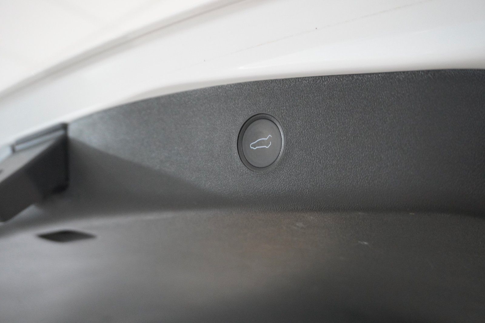 Fahrzeugabbildung Tesla Model 3 LONGRANGE DUAL-MOTOR NAVI/KAMERA/DAB/AMD