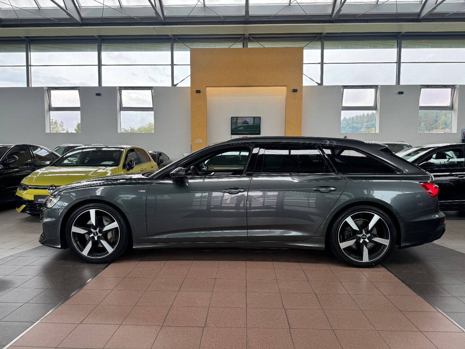 Audi A6 Avant 45 TDI quattro 2x S line Matrix 360° 20 foto 11