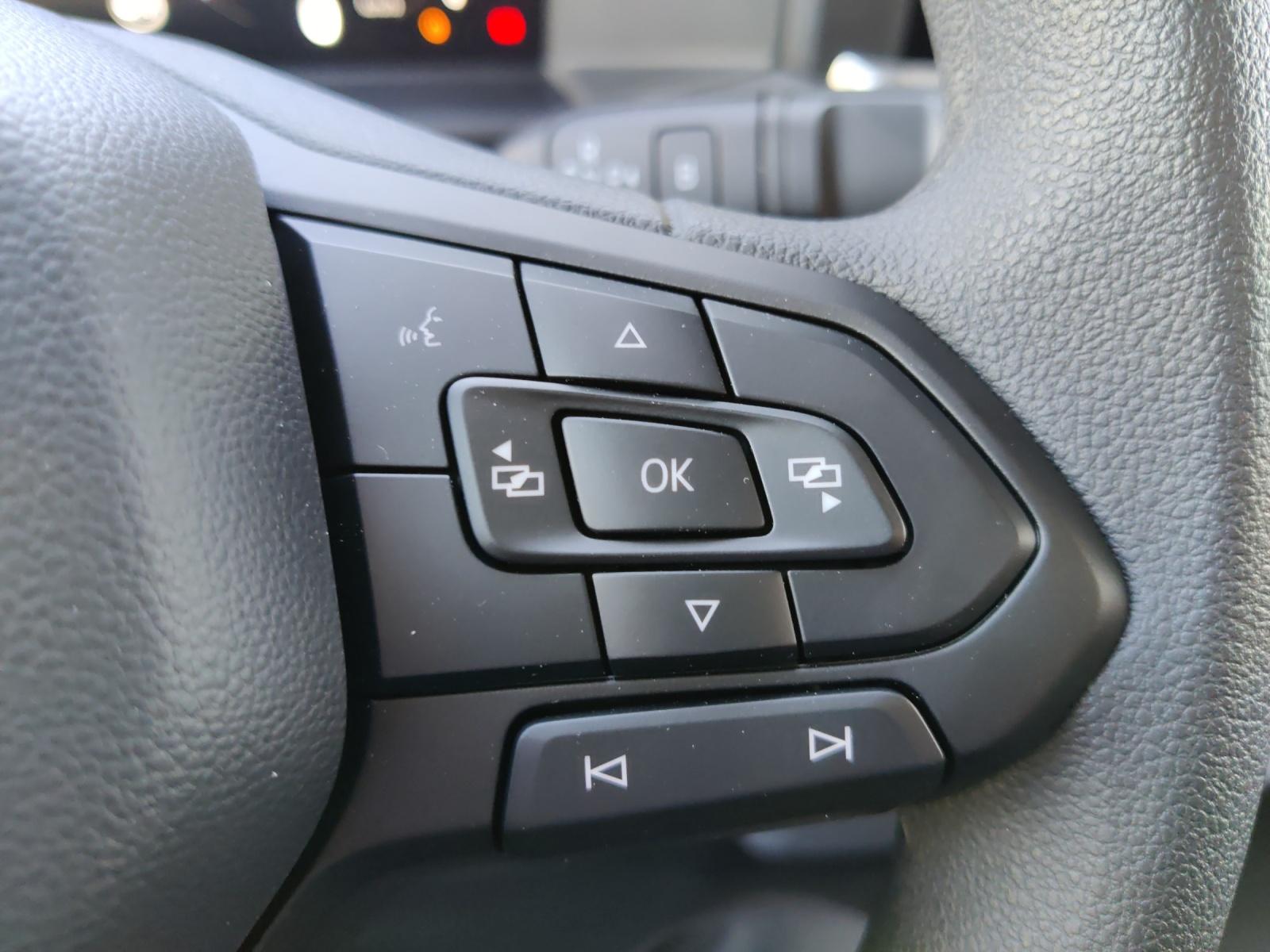 Volkswagen T7 e-Transporter Kasten LR LED AHK