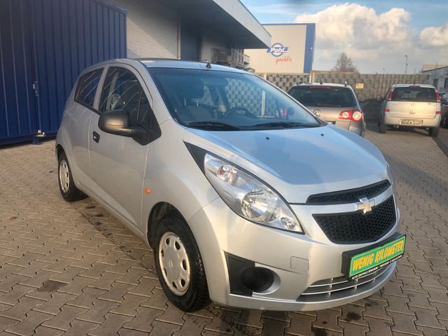 Chevrolet Spark,2 Hand,Scheckheft. Kat euro 5. Tüv Neu