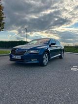 Skoda Superb Style 3V 1.8TSI Limousine - Skoda Superb 3T mit Benzin-Antrieb