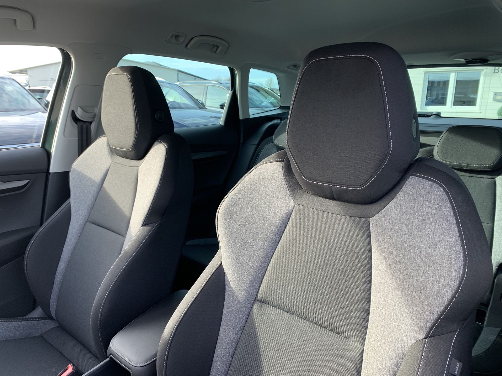 Fahrzeugabbildung SKODA Karoq 1.5 TSI*Drive125*Skoda Anschlussgarantie*