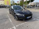 BMW 730d xDrive - M-PAKET/VOLL!/B&W//LUFT/LASER/SOFT