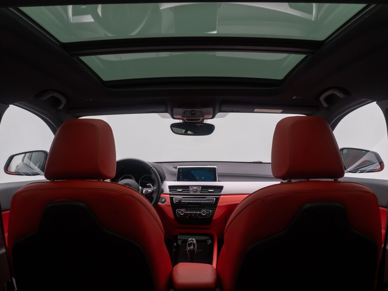 Fahrzeugabbildung BMW X2 sD20i M Sport Panorama Kamera Individual 19"