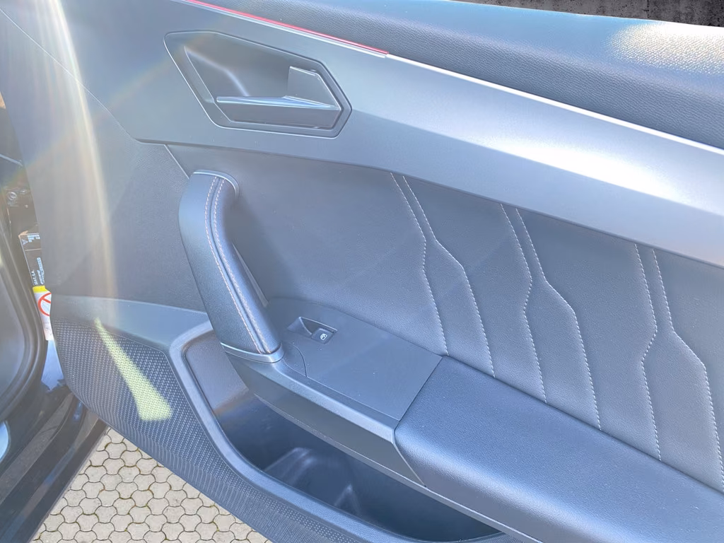 Cupra Leon Sportstourer VZ 2.0 TSI DSG NAVI+RFK+SHZ NA