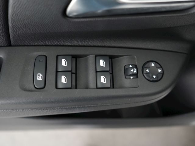 Corsa F GS LINE+CARPLAY+VERKEHRSZEICHENERKENNUNG