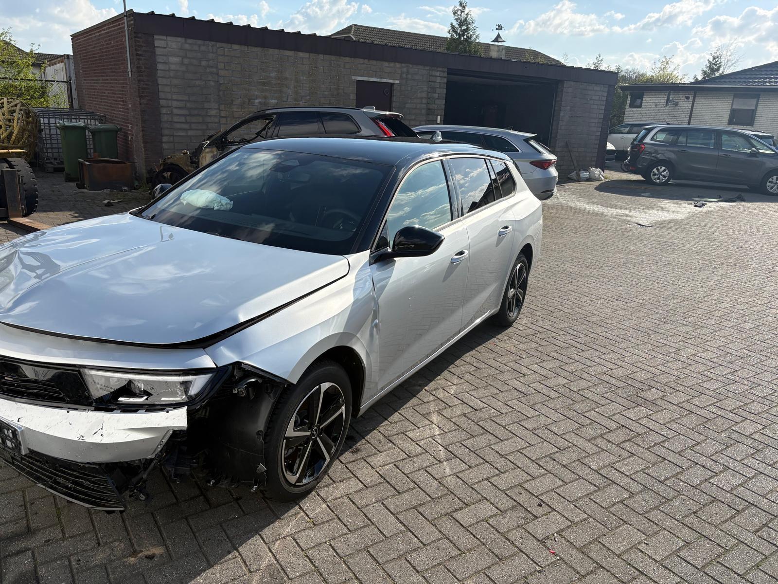 Opel Astra L Sports Tourer GS