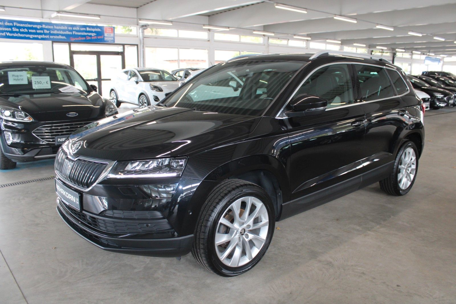 Fahrzeugabbildung SKODA Karoq 1.5 TSI ACT DSG Style LED AHK NAVI WinterP