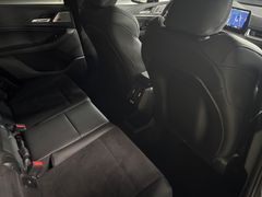 Fahrzeugabbildung BMW 218i Active Tourer M Sport -- Pano/HeadUp/19LM