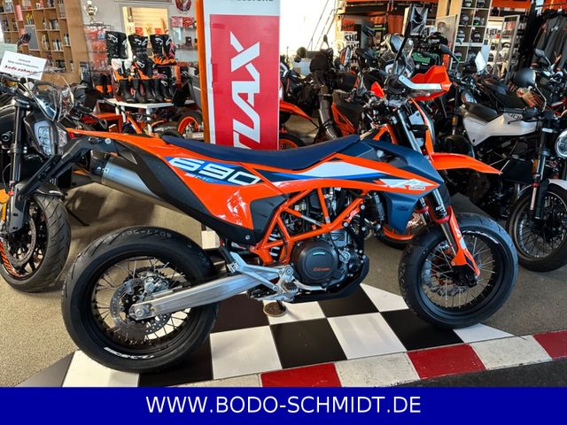 KTM 690 SMC R   ab 3,39 % Sonderzins