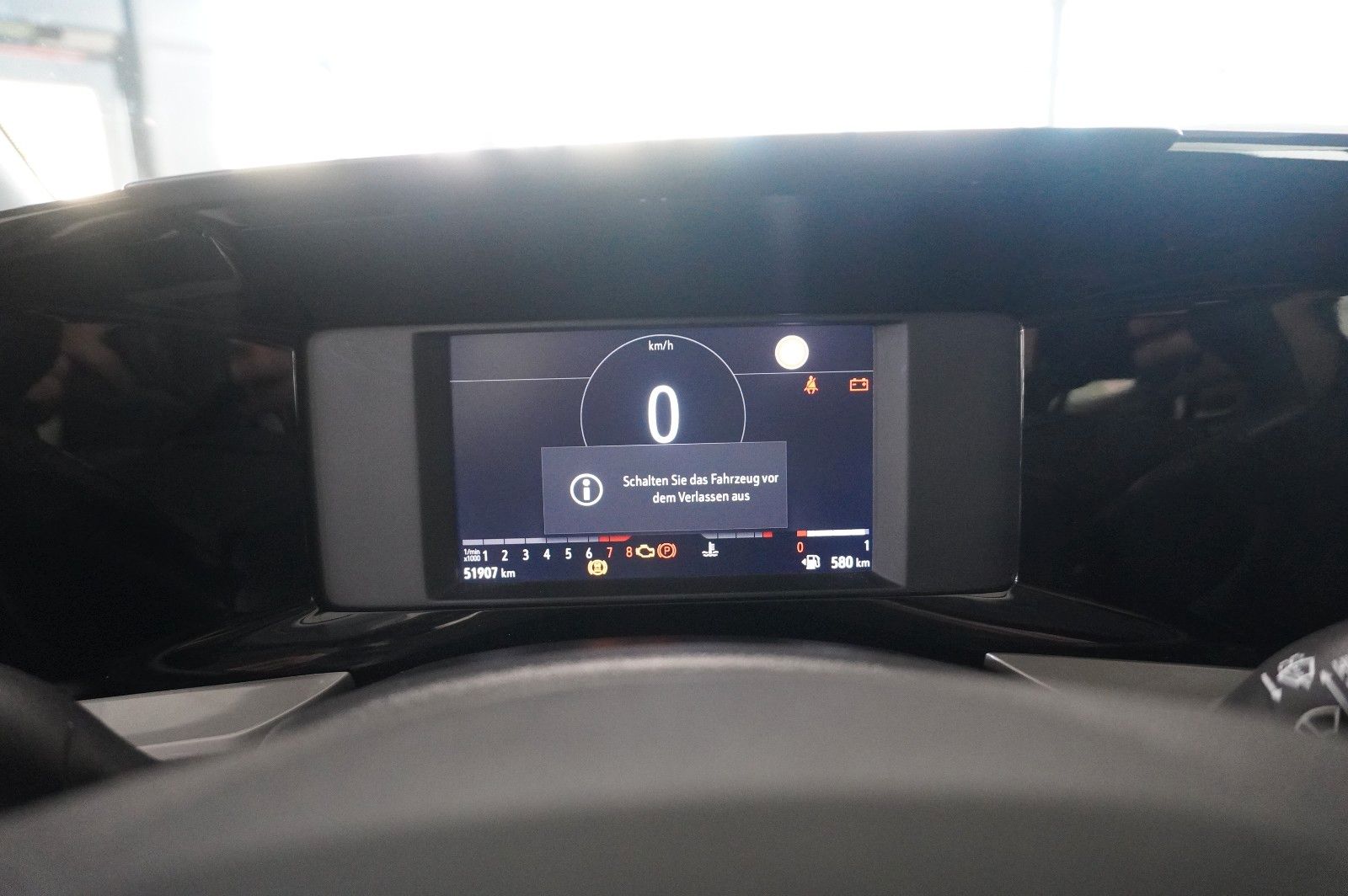Fahrzeugabbildung Opel Mokka ELEGANCE 1.2T NAVI/LED/KAMERA/SPORT/VIRT.