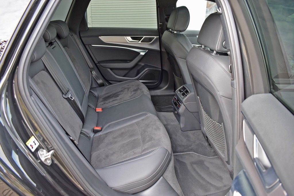 Audi A6 Avant 55 TFSI e qu S-tr. S-line Matrix Pano foto 6