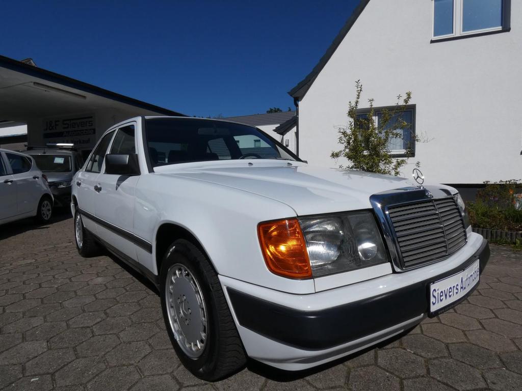 Mercedes-Benz E 260