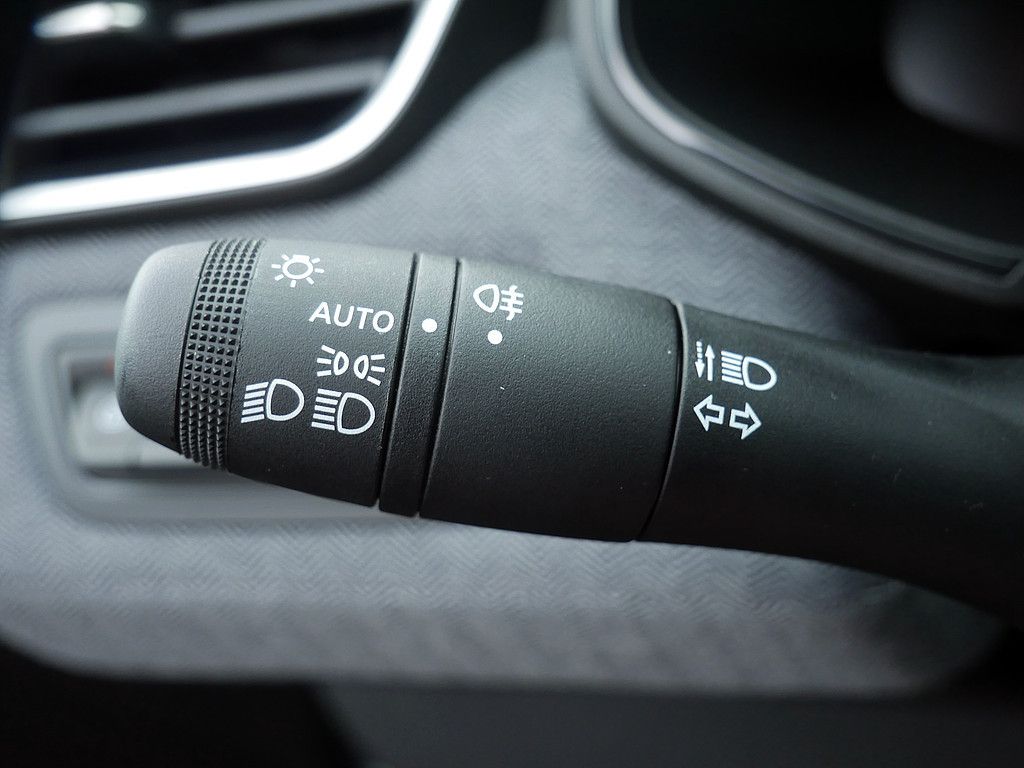 Fahrzeugabbildung Renault Clio Techno TCe 90