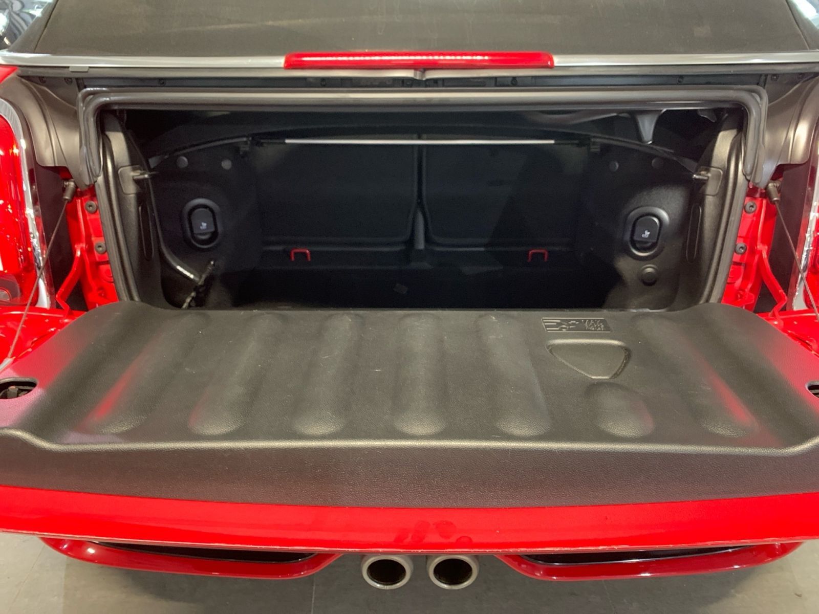 Fahrzeugabbildung MINI Cooper S Cabrio Navi LED Kamera