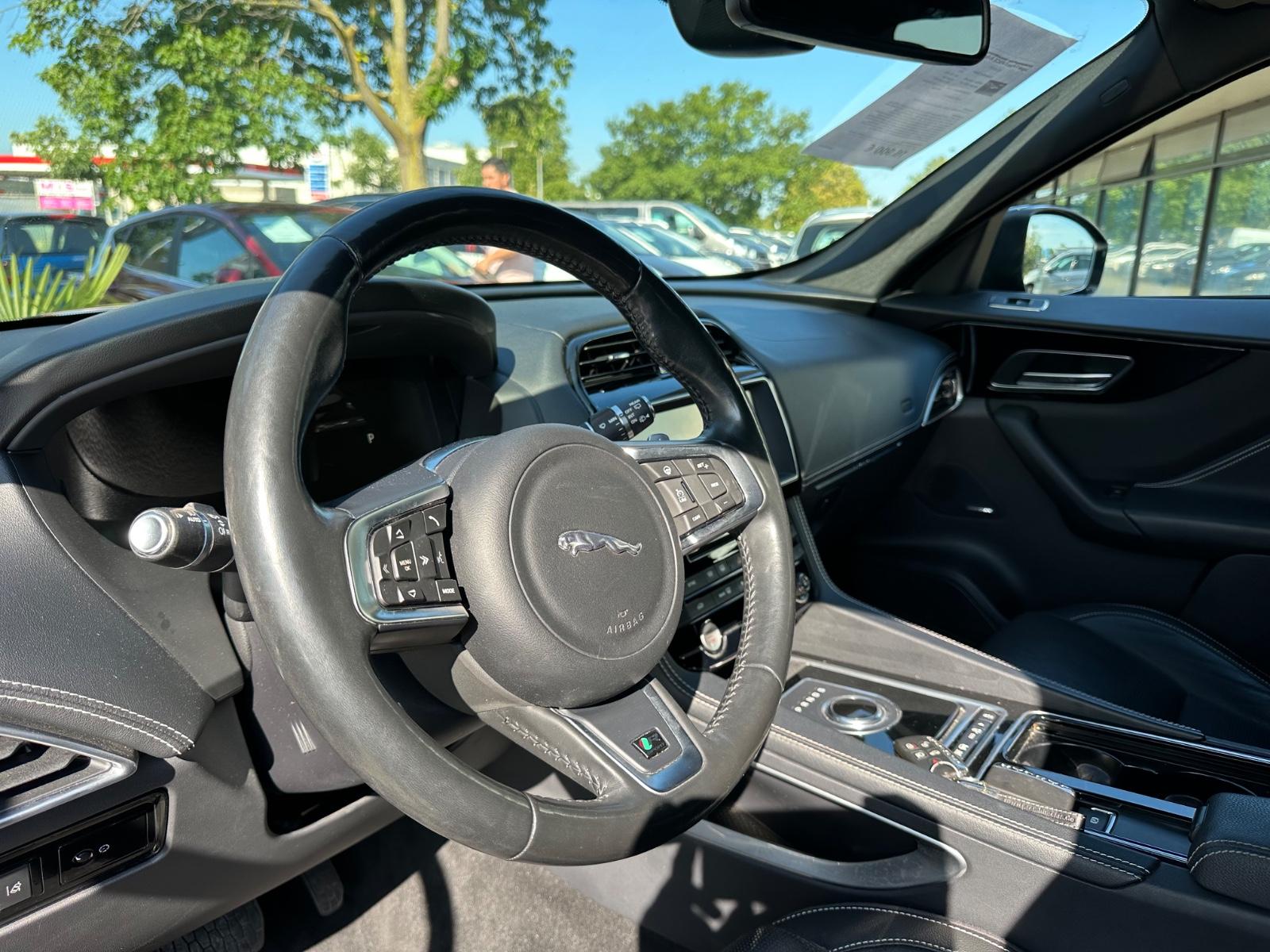 JAGUAR F-Pace V6 3.0D 300ch R-Sport AWD