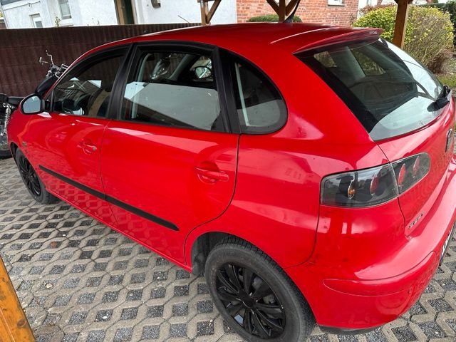 Seat Ibiza 1,4 L 16V Sport, 149 tkm, Check...