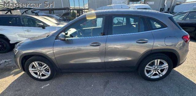 Mercedes-Benz MERCEDES-BENZ GLA 250 GLA e phev (eq-power) Busi imagem 3