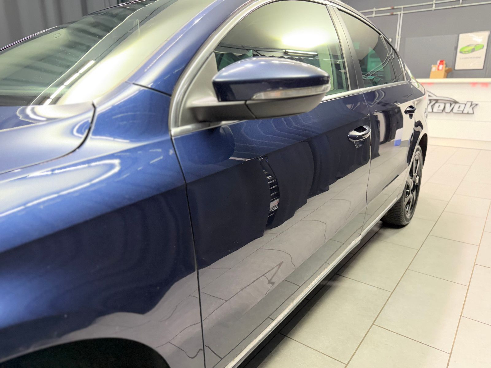 Fahrzeugabbildung Volkswagen Passat Lim. 2.0 TDI Comfortline|PDC|NAVI|AHK