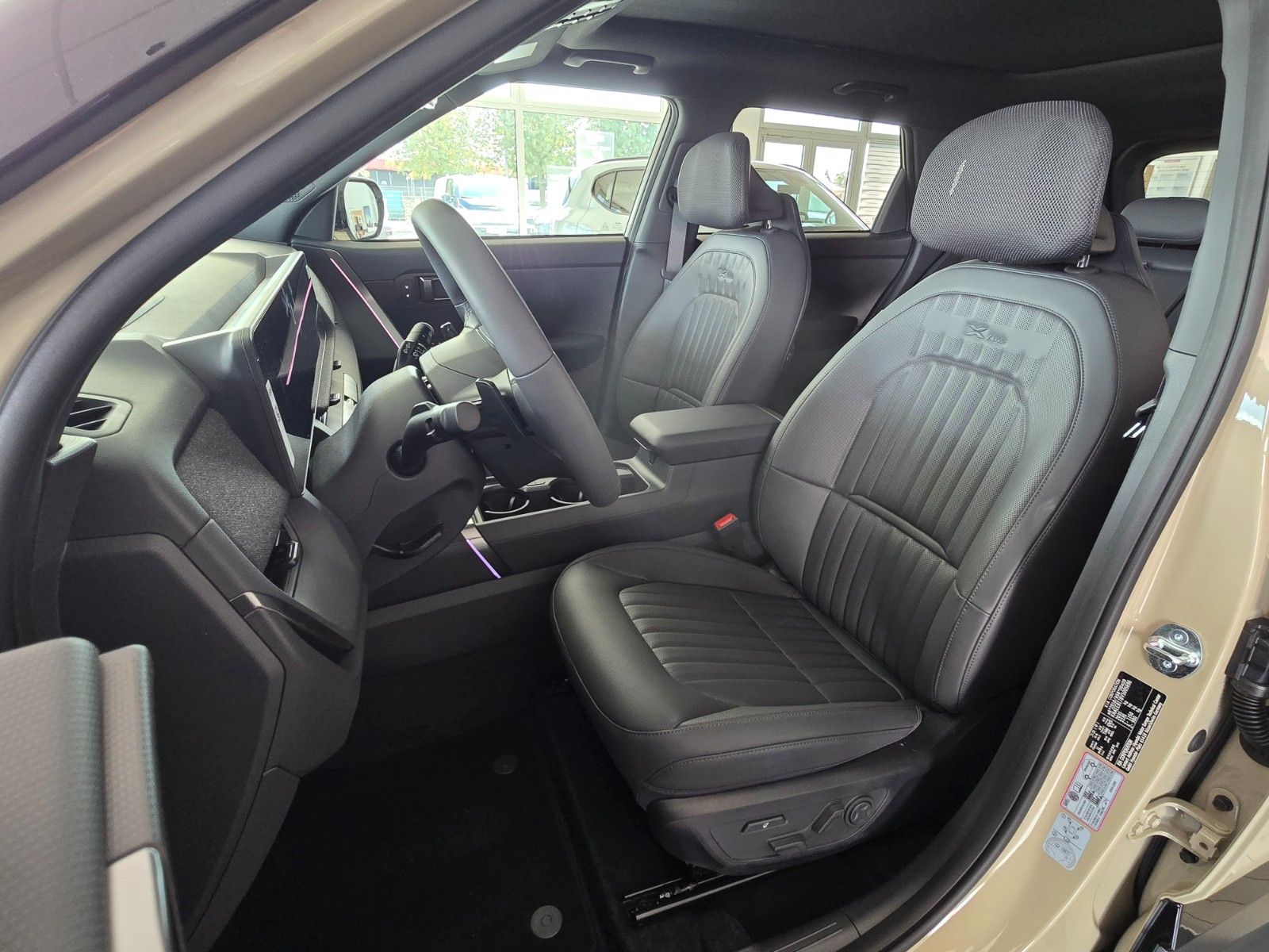 Fahrzeugabbildung Kia SELTOS 1.6T 180 DCT X-LINE GD