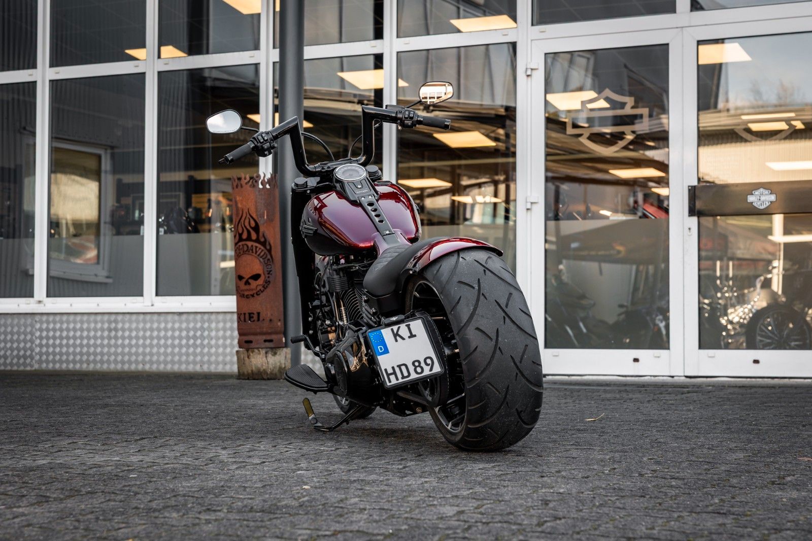 Fahrzeugabbildung Harley-Davidson FAT BOY FLFBS 114 MY24 - JEKILL&HYDE - CUSTOM