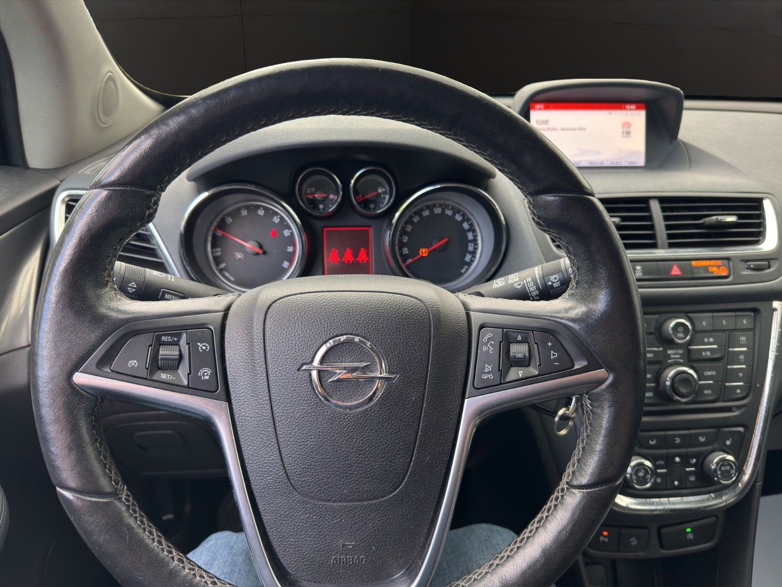 Fahrzeugabbildung Opel Mokka Innovation 4x4 Klima/Navi/Xenon/TÜV NEU