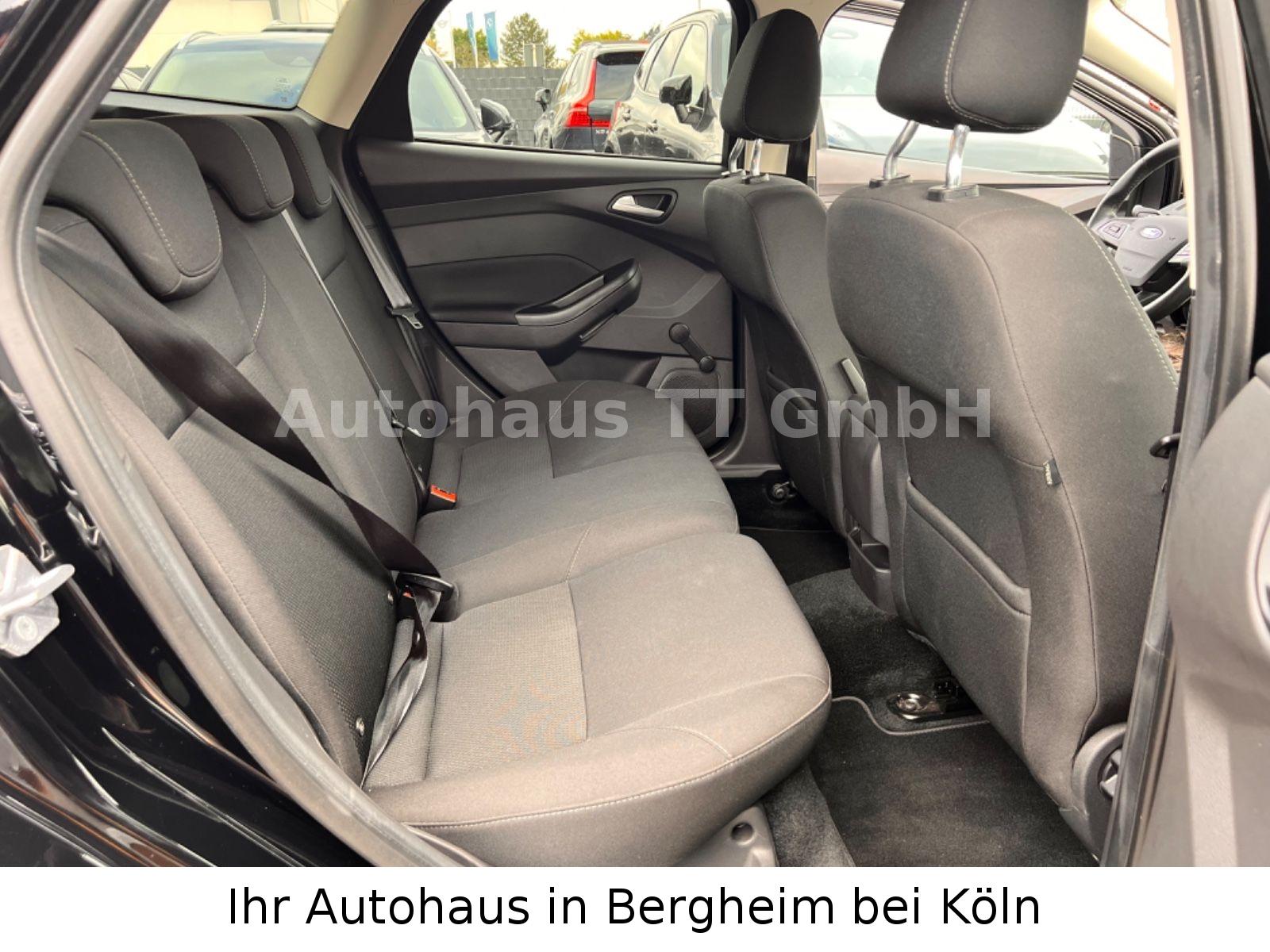 Ford Focus 2015 — photo 15