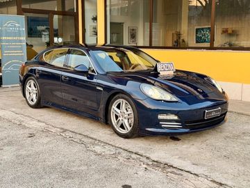 Porsche Panamera - 3