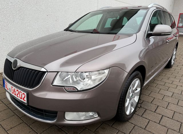 Skoda Superb Combi Ambition Klimaaut,PDC,Alu,Temp,Mfl