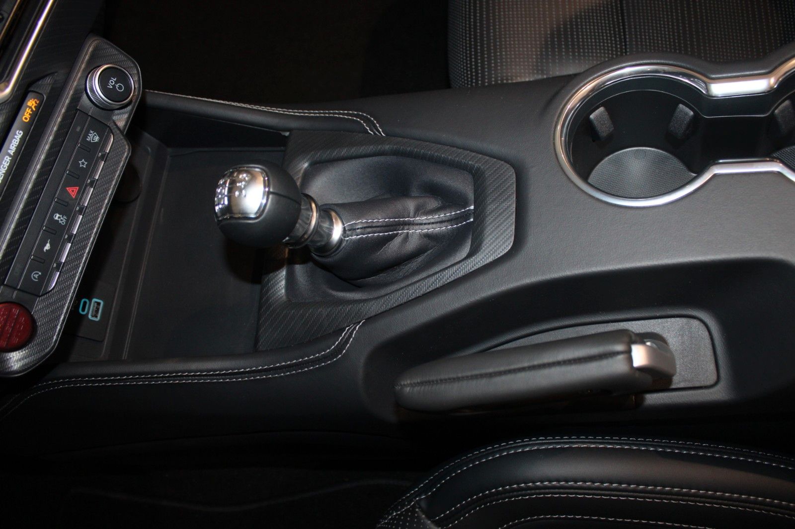 Fahrzeugabbildung Ford Mustang 5.0 V8 GT Cabrio LED ACC Kamera Leder