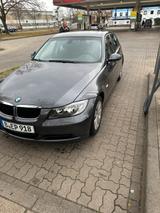 BMW E90 318i - BMW 318 aus 2007: 318i