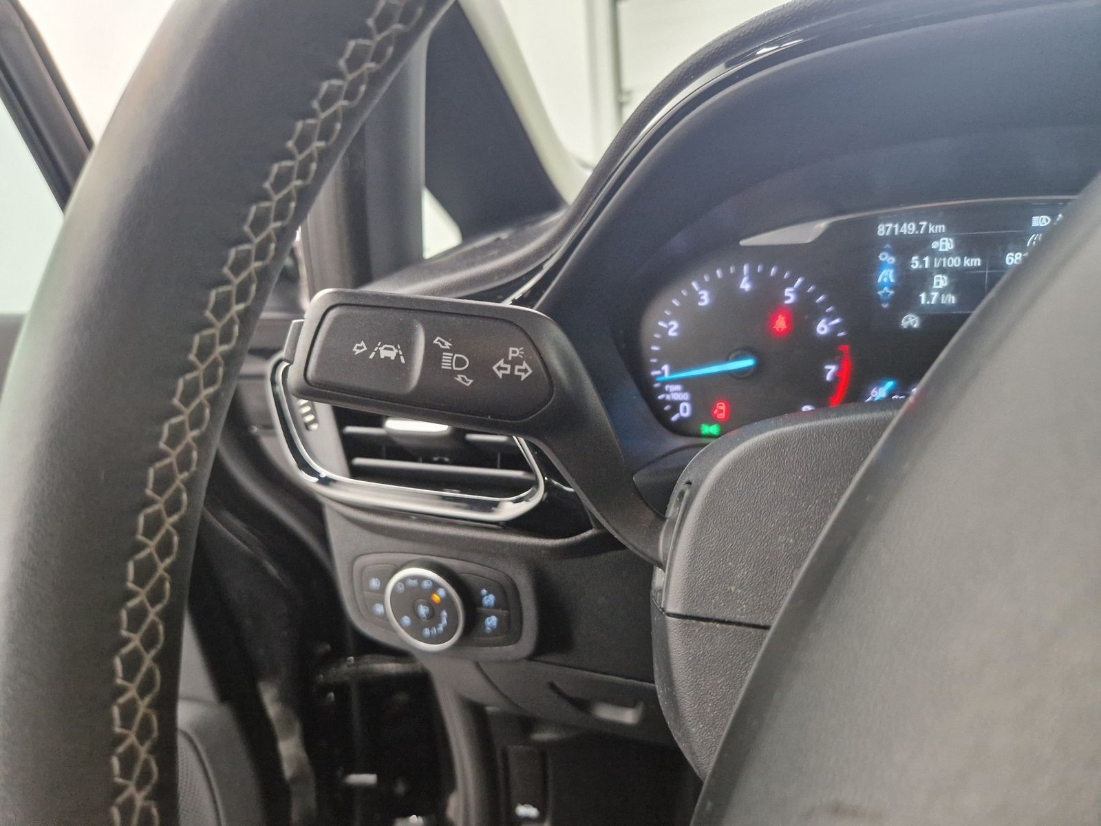 FORD Fiesta  1.0 EcoBoost MHEV Titanium – Bild 17
