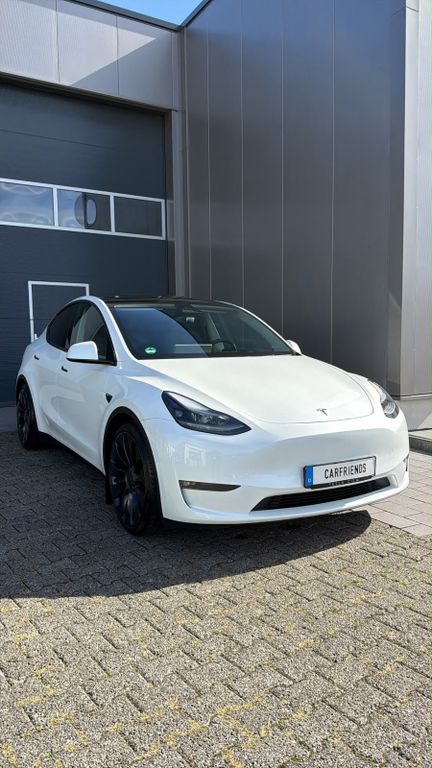 Image of Tesla Model Y