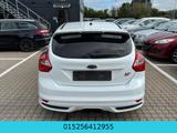 Ford Focus Lim. ST - 2.0 Benzin - Ford Focus aus 2013: ST