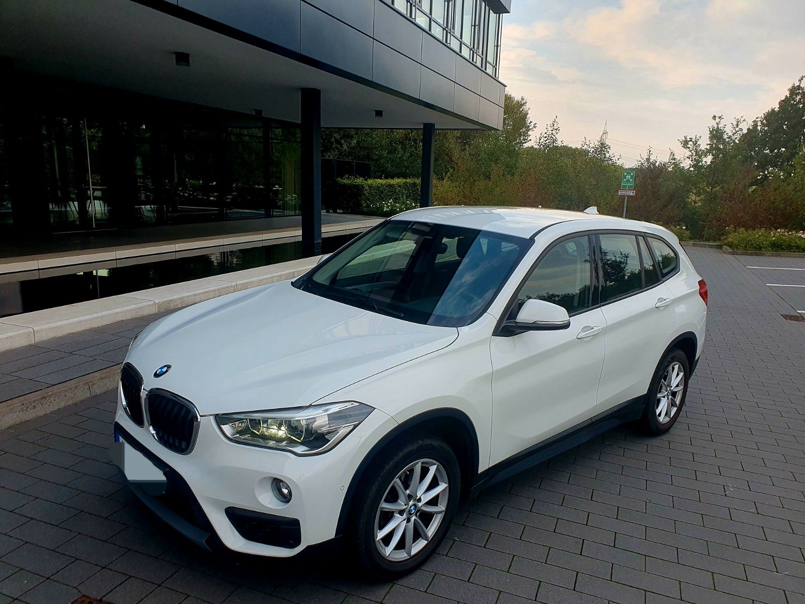 BMW X1 sDrive18d Advantage, Xenon,Navi, PDC 
