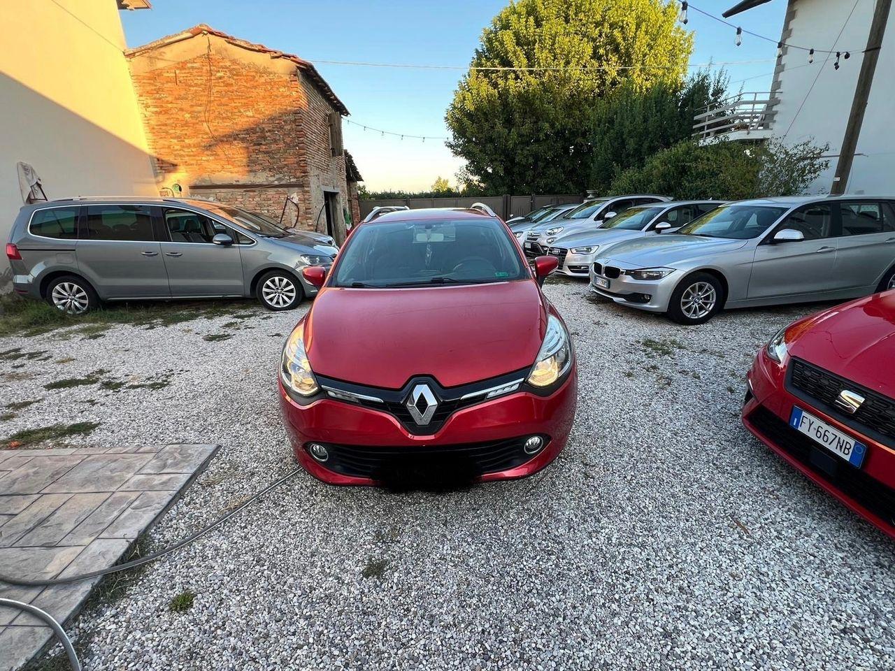 Renault Clio 2014 — interior