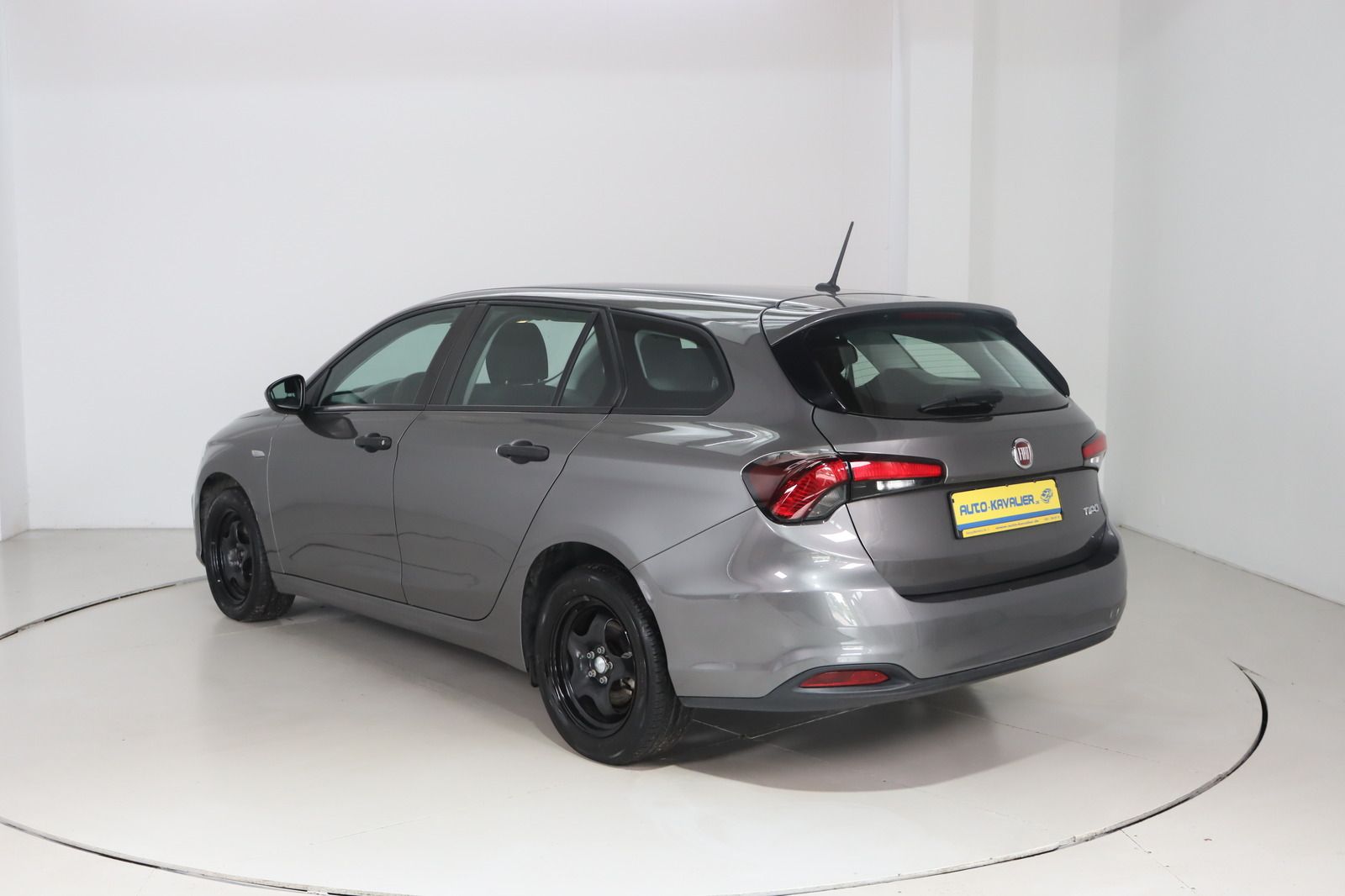 Fahrzeugabbildung Fiat Tipo * Navi * HU/AU neu * Tempomat