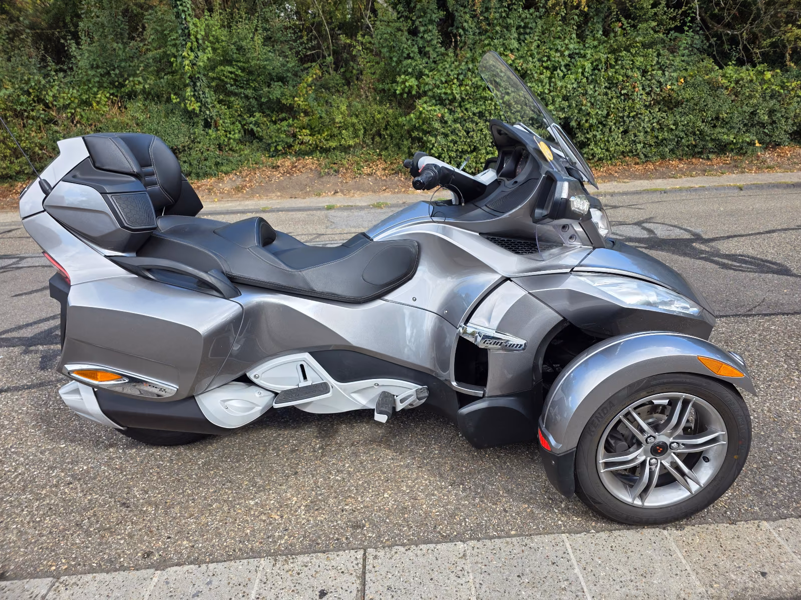 Can-Am Spyder 2012 — photo 5