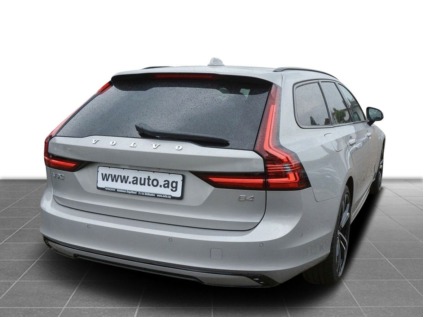 Volvo V90 B4 BENZIN PLUS DARK PANO SELEKT foto 2