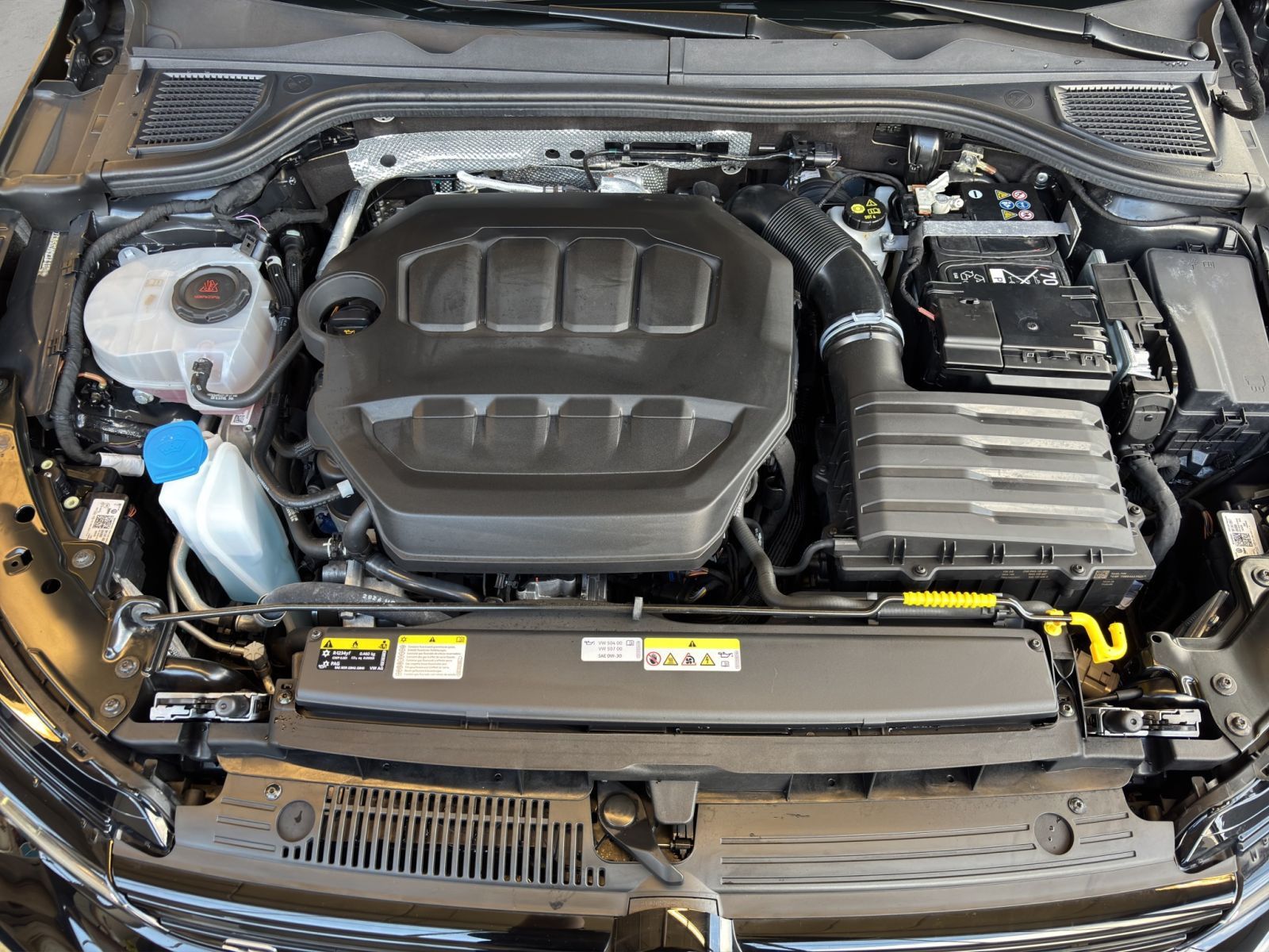 Volkswagen Golf VIII R Pano BlackStyle Harman Head-UP foto 20