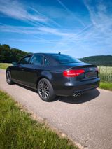 Audi *Audi A4 B8 2.0 TDI , Alufelgen,Navi,TÜV * - Audi A4: Alufelgen